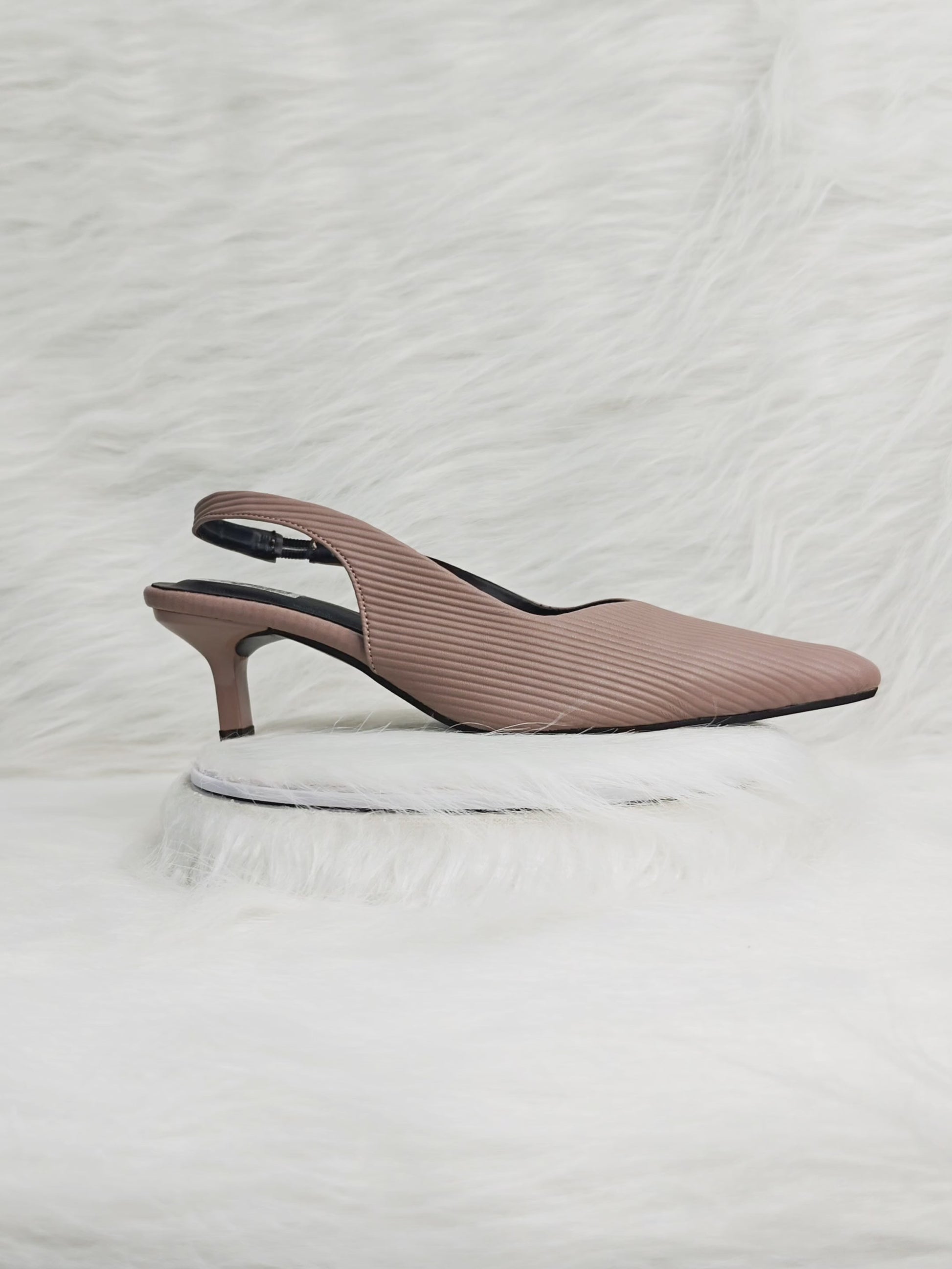 360 degree rotation of nude textured slingback pointed-toe kitten heel sandals for women