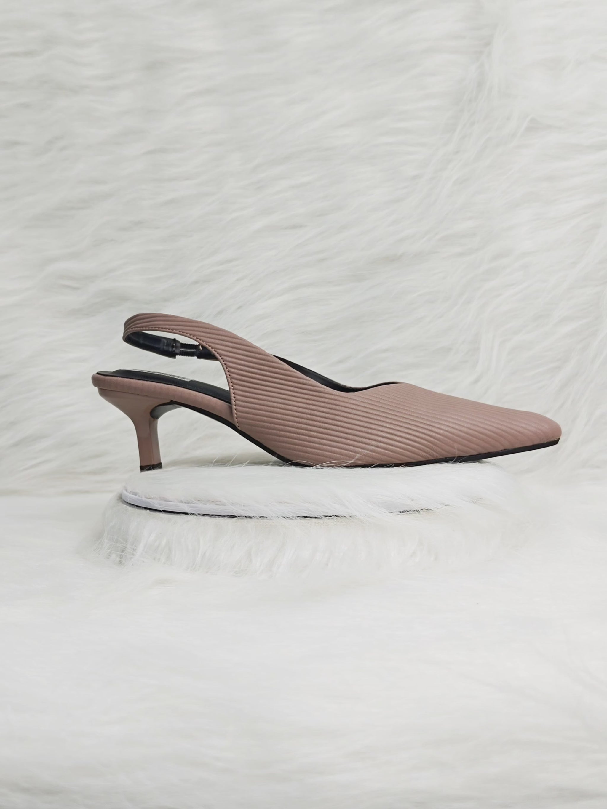 360 degree rotation of nude textured slingback pointed-toe kitten heel sandals for women